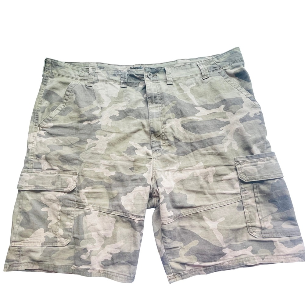 Wrangler Mens Camo Cargo Utility Shorts 46 Green Streetwear Hiking Gorpcore